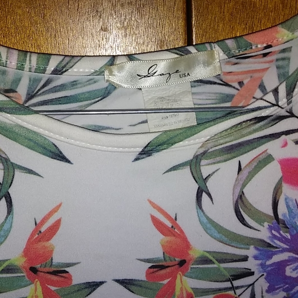 Top - Picture 4 of 4